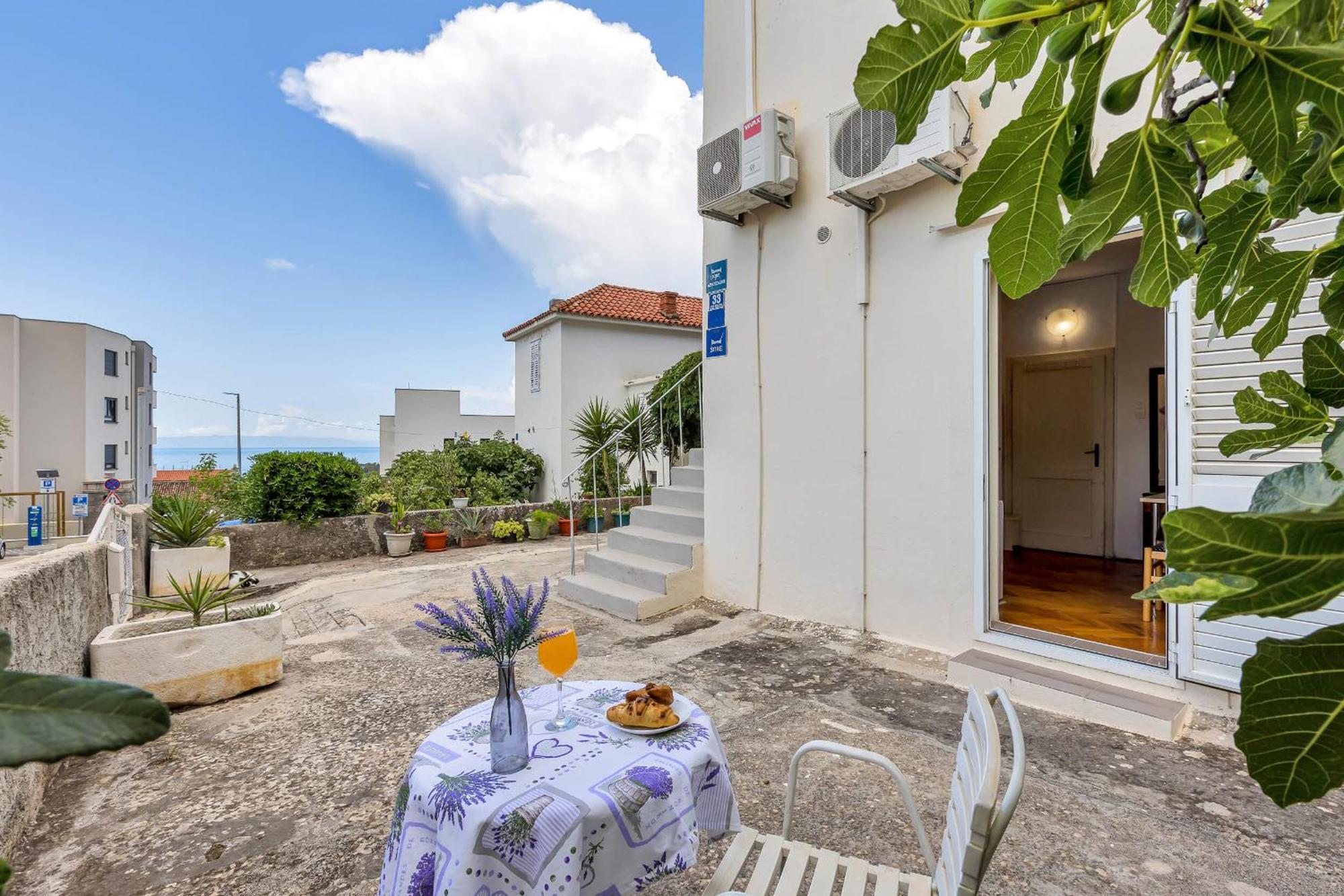 Apartment Jakov