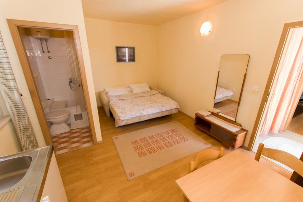 Jakov Apartment *
