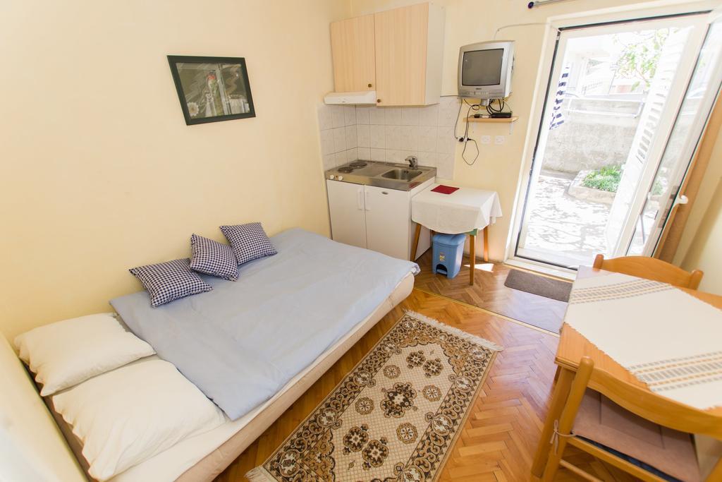 Jakov
